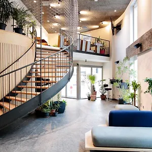 Maverick Central Market Hostel