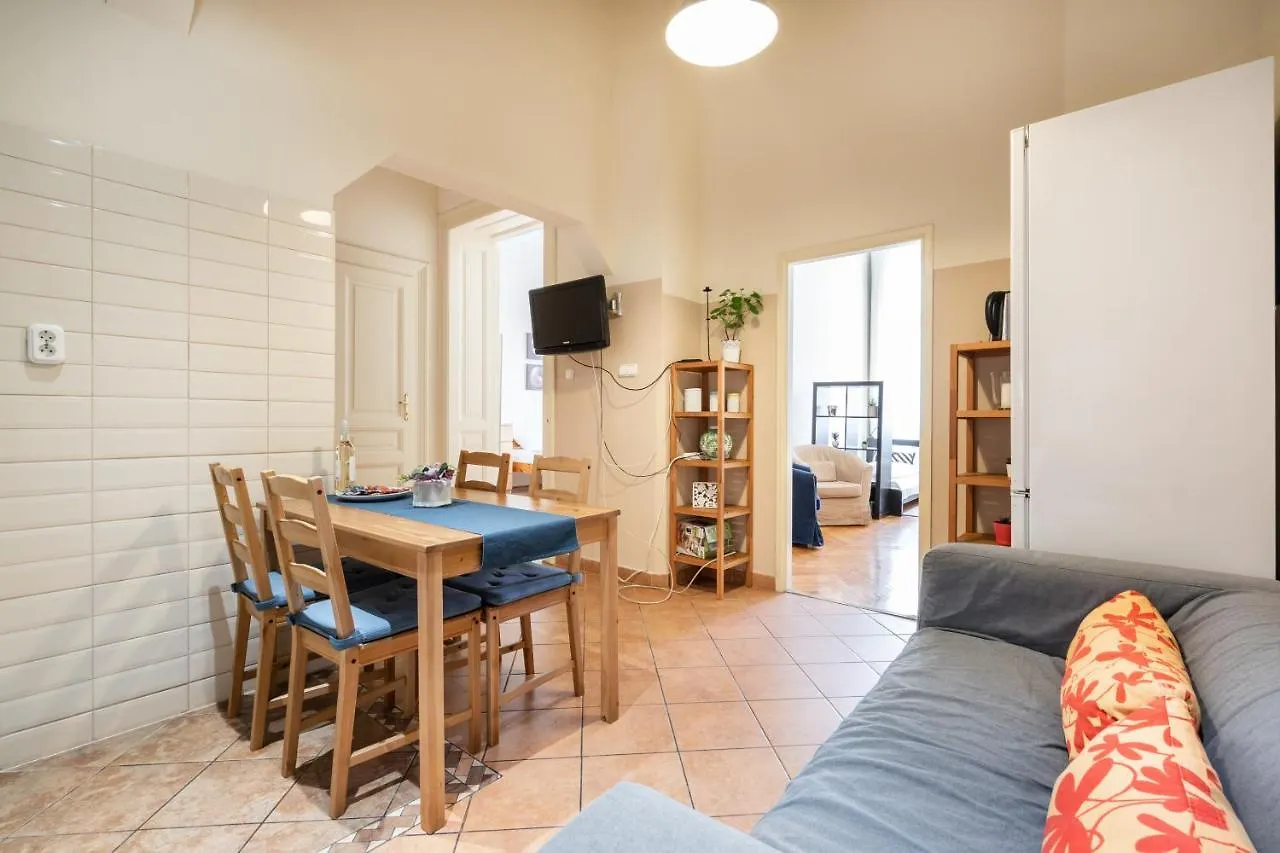 Apartment Lonyay Grand Central Budapest